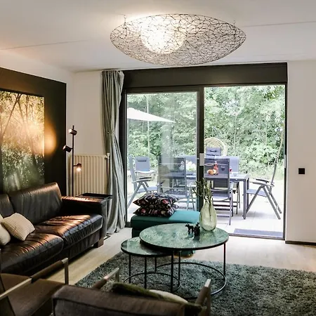 Дом отдыха Moderne Woning Met Grote Prive Tuin 5p - Vp112 *