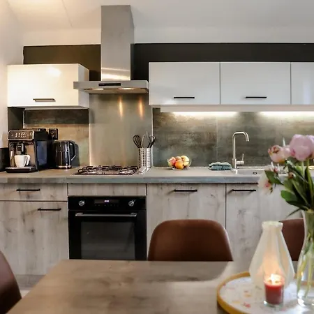 Moderne Woning Met Grote Prive Tuin 5p - Vp112 Дом отдыха *