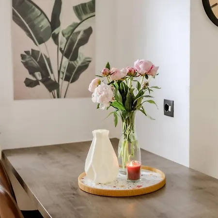 Дом отдыха Moderne Woning Met Grote Prive Tuin 5p - Vp112 *