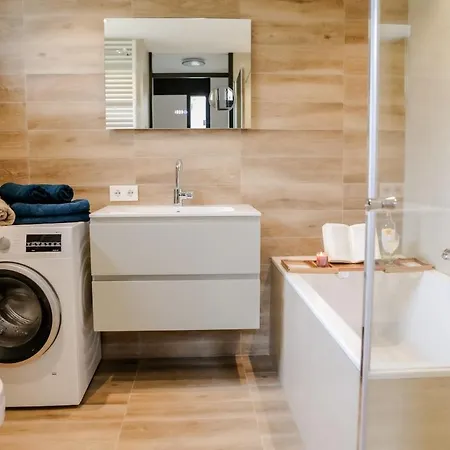 Дом отдыха Moderne Woning Met Grote Prive Tuin 5p - Vp112
